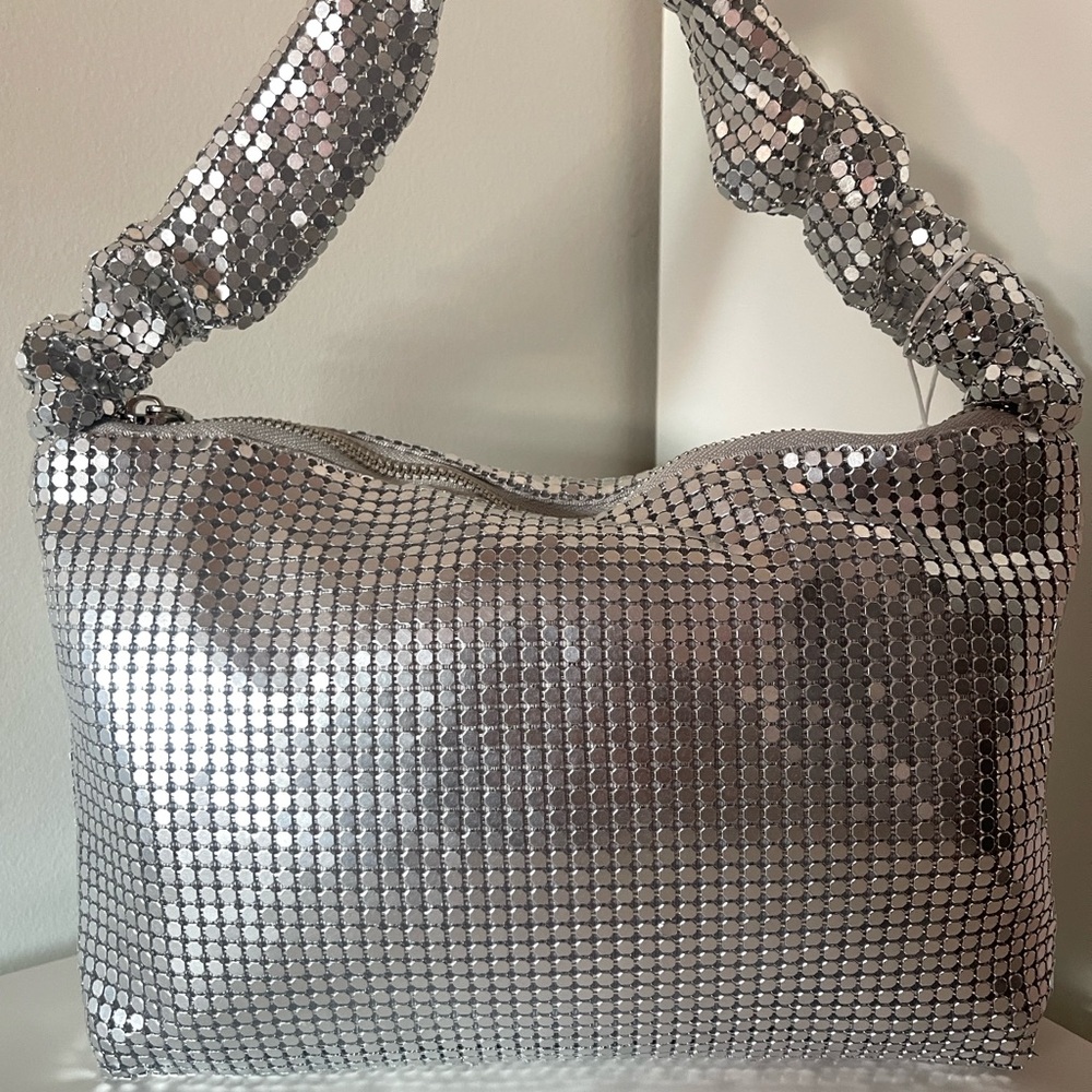 Silver Metallic Mesh Shoulder Bag/ Purse - Picture 4 of 17